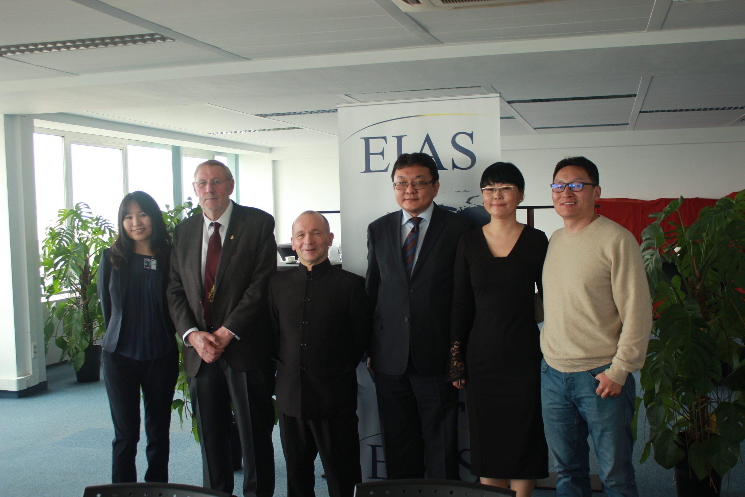 Mongolian nomads facts picture